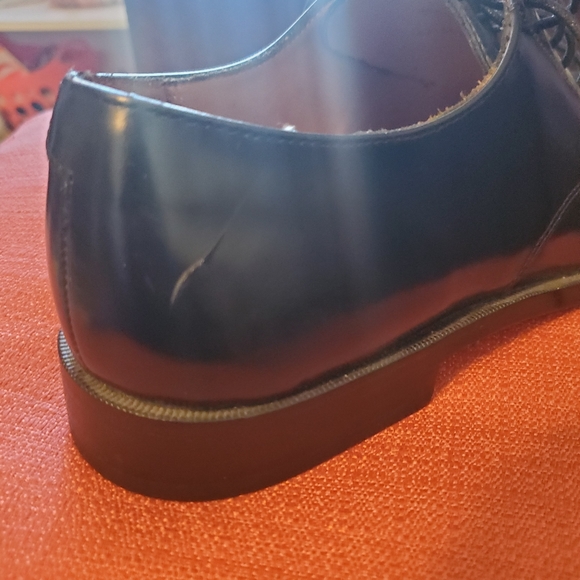 Cole Haan OxFords size 9 main image 4